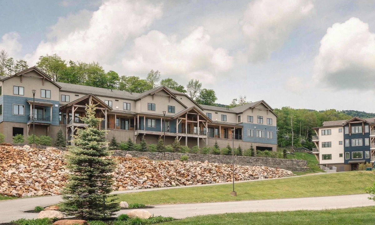 Ludlow Condo | Mountainside 1-BR Ski-In/Out Okemo Retreat