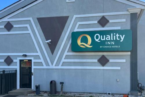 Plainfield Hotel | Quality Inn Plainfield I-395