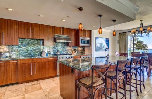 Honokowai Apartment | KBM Resorts 2 FREE CARS Honua Kai Hokulani Oceanfront 6-Bedroom Multi Unit Private BBQ on Balcony HKH-20104