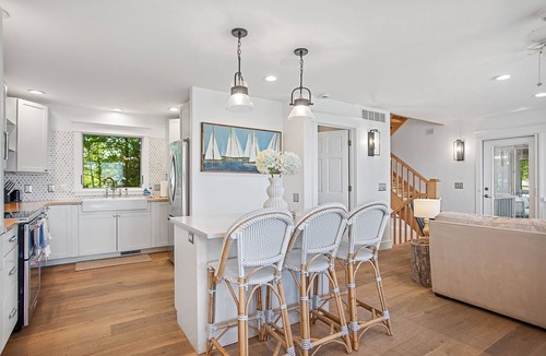 Miami Park House | Beachfront Haven | Sunset Views | Hot Tub | BBQ