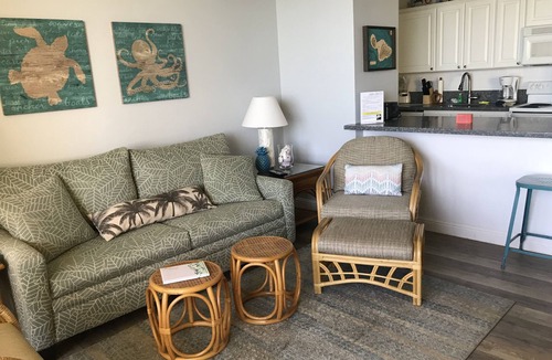 Kihei Condo | Book Your Maui Escape Now: Stunning Oceanfront Condo.