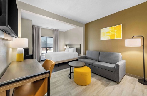 Stevens Point Hotel | Comfort Suites Stevens Point