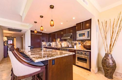 Honokowai Apartment | KBM Resorts Spacious Ocean View 6-Bedroom Honua Kai Collection Multi Unit Listing Same Floor 2 Free Rental Cars HKK-44950