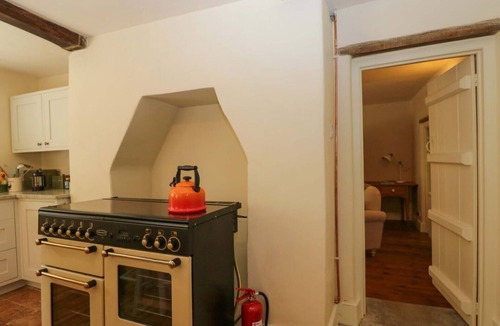 Devizes House | Keepers Cottage, Devizes
