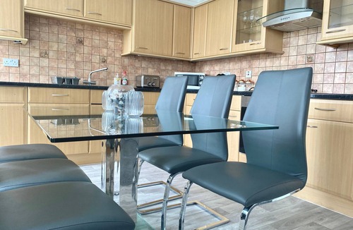 South Shore Apartment | Ruby Apartment · Ruby Suite Pleasure Beach 2Bed Balcony Apartment