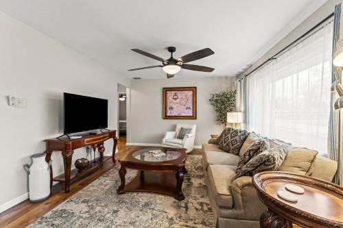 Close to The Greene, Heritage Hideaway