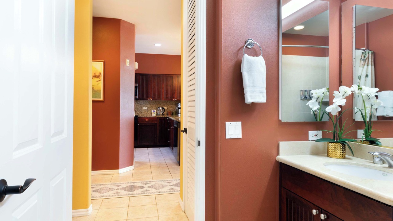 Photo of Bathroom in Waikoloa